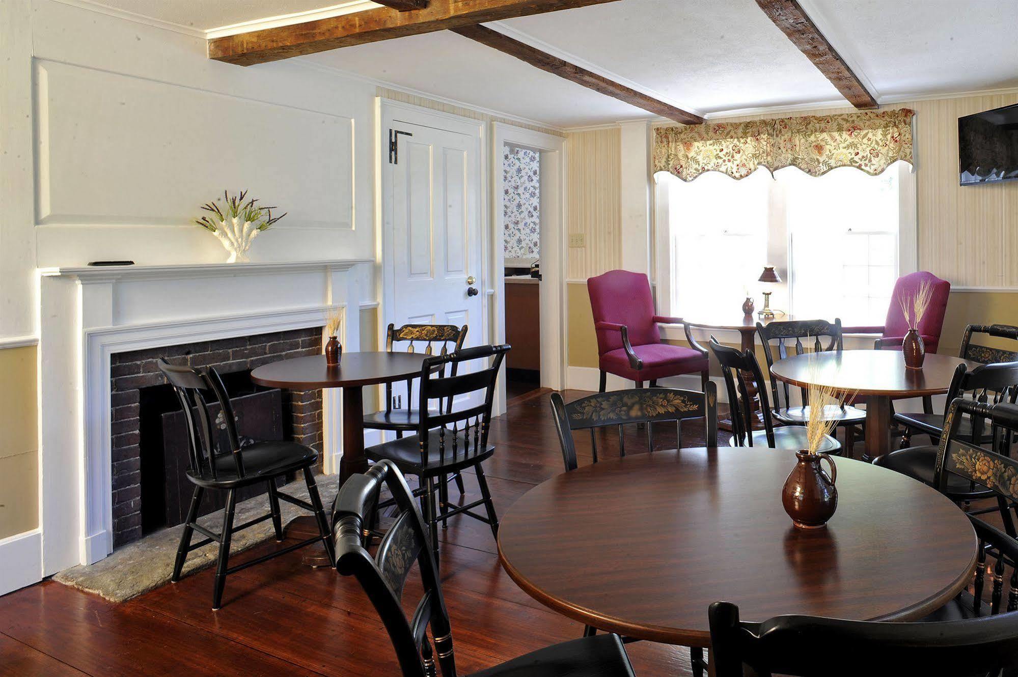 Old Sturbridge Inn & Reeder Family Lodges מראה חיצוני תמונה