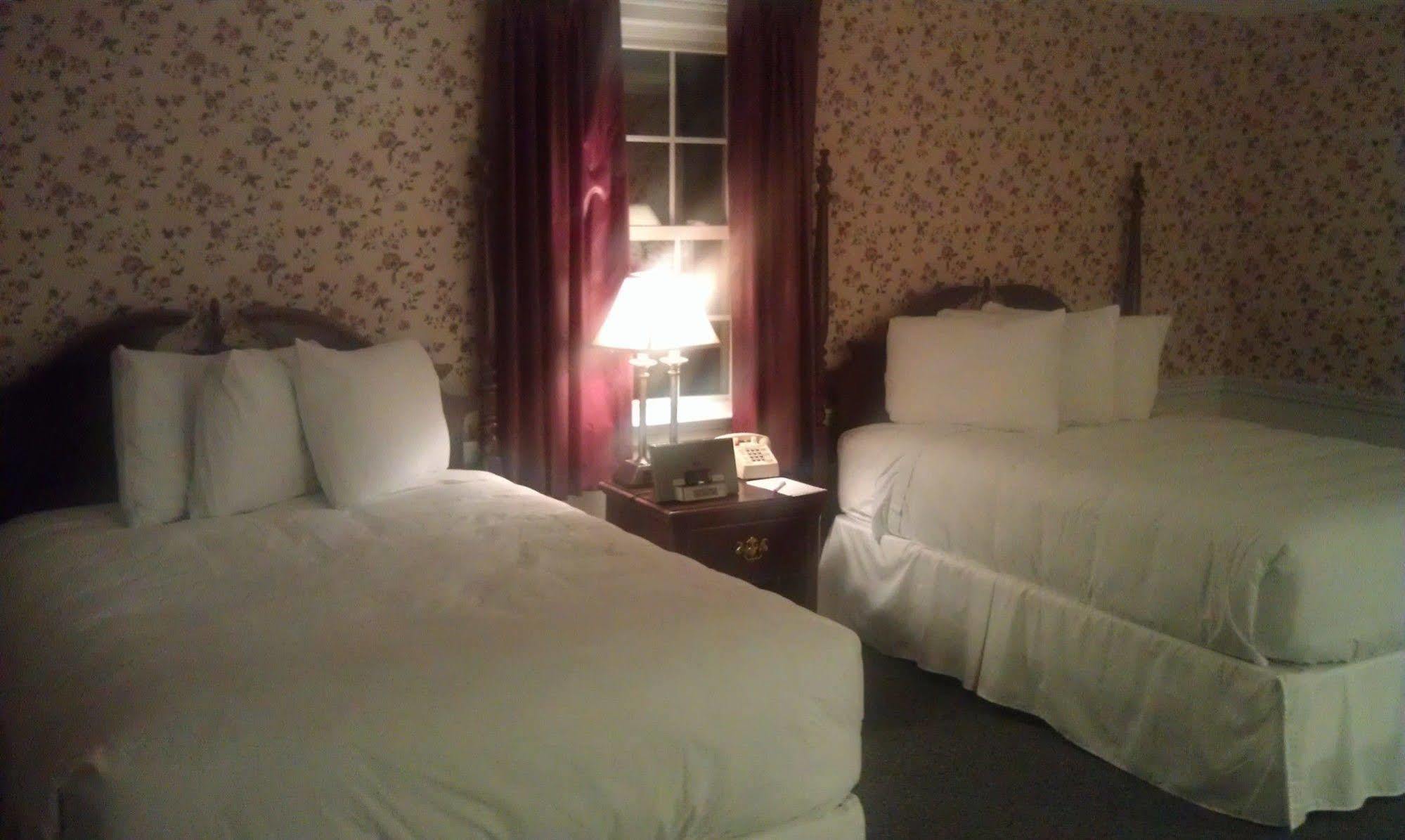 Old Sturbridge Inn & Reeder Family Lodges מראה חיצוני תמונה