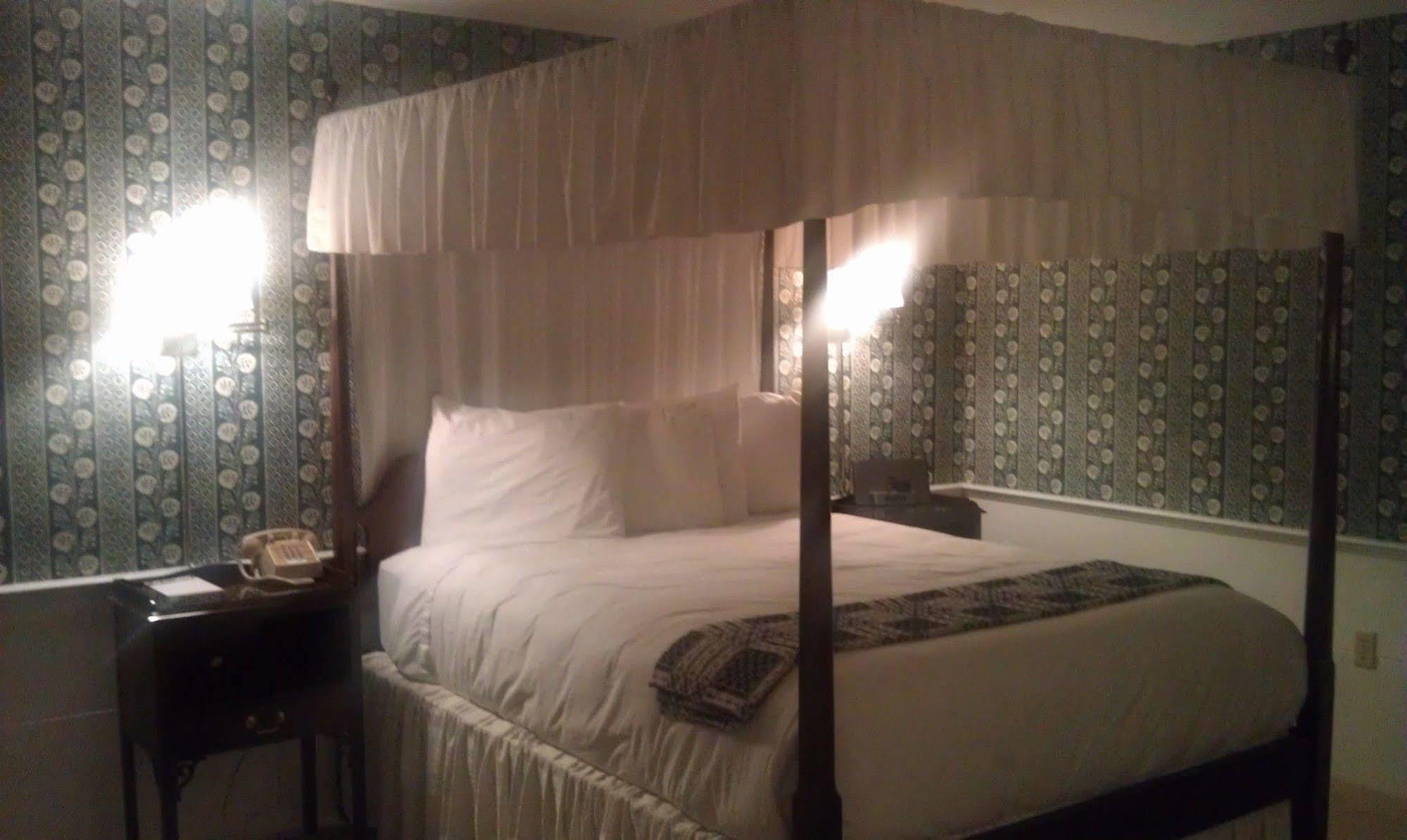 Old Sturbridge Inn & Reeder Family Lodges מראה חיצוני תמונה
