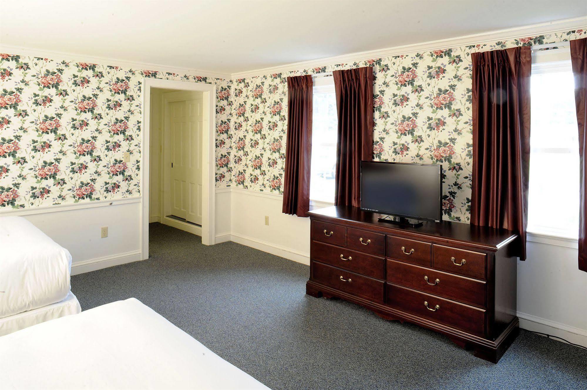 Old Sturbridge Inn & Reeder Family Lodges מראה חיצוני תמונה